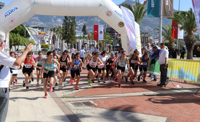 Türkiye Dağ Koşusu Şampiyonası, Alanya’da yapıldı