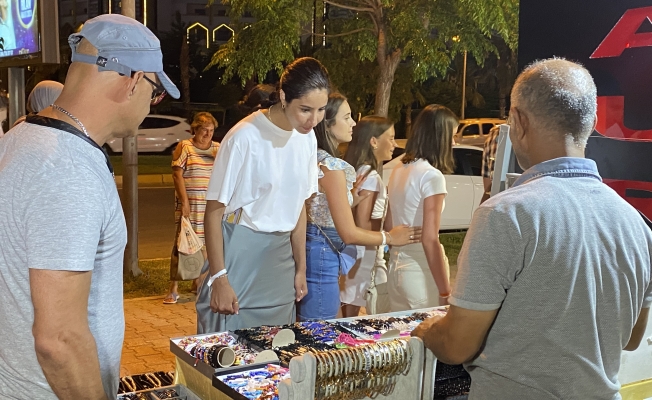 Turizm canlandı, esnafının yüzü gülmeye başladı