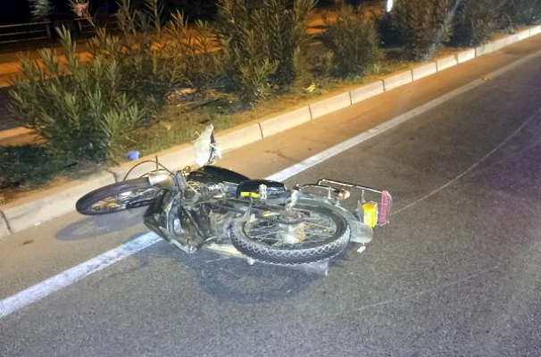 Yaya geçidinde motosikletin çarptığı yaya öldü Yaya geçidinde motosikletin çarptığı yaya öldü
