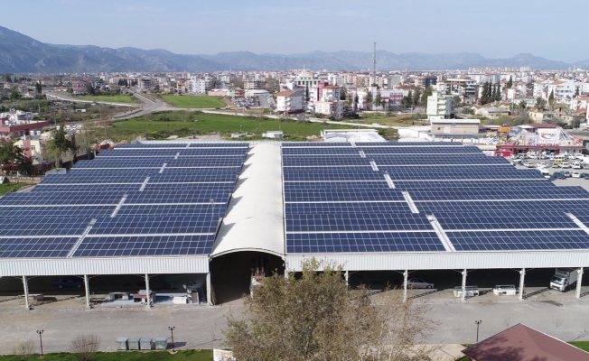 Döşemealtı Belediyesi, güneşten elektrik ihtiyacının yüzde 65'ini karşıladı