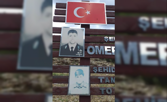 Türk bayrağına silahla ateş!