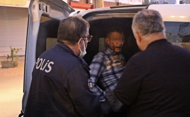Sözleşmeli er kadın polisi sokak ortasında karnından bıçakladı Sözleşmeli er kadın polisi sokak ortasında karnından bıçakladı