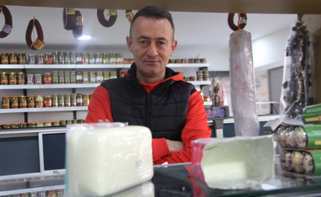 1 kilo sütten 1.5 kilo kaşar peyniri yaptıklarını sanıp sağlıklarını tehlikeye atıyorlar