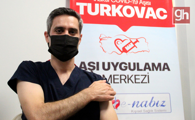 Antalya'da yerli ve milli aşı TURKOVAC uygulanmaya başlandı