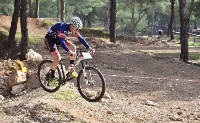 Kepez’de pedallar 120 dakika yarıştı Kepez’de pedallar 120 dakika yarıştı