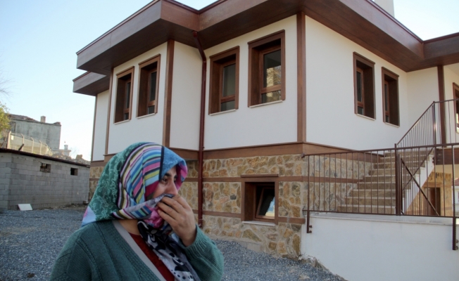 Manavgat’ta yanan 94 evin yerine yenileri inşa ediliyor Manavgat’ta yanan 94 evin yerine yenileri inşa ediliyor