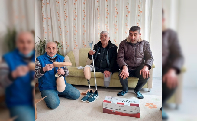 Diyabet nedeniyle bacakları kesilen hasta, protez bacaklarına kavuştu Diyabet nedeniyle bacakları kesilen hasta, protez bacaklarına kavuştu