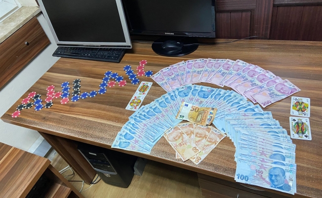 Antalya’da işyerine kumar baskını Antalya’da işyerine kumar baskını