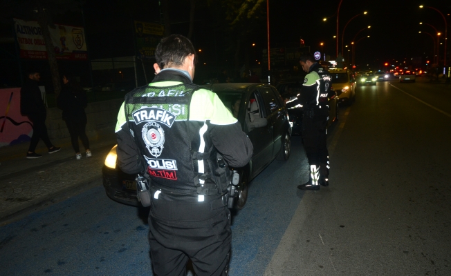 Antalya’da trafik denetimleri tüm hızıyla devam ediyor Antalya’da trafik denetimleri tüm hızıyla devam ediyor