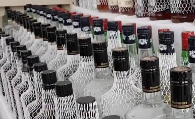 Jandarmadan kaçak alkol operasyonu Jandarmadan kaçak alkol operasyonu