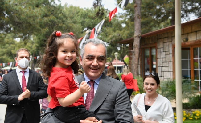 Konyaaltı’nda 23 Nisan coşkusu Konyaaltı’nda 23 Nisan coşkusu
