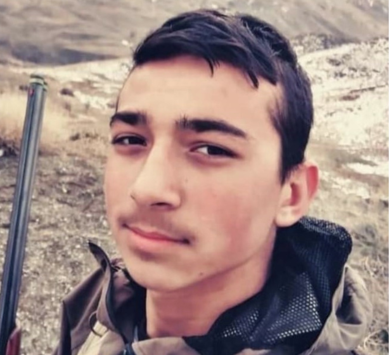 Otomobille dereye uçan 17 yaşındaki genç, yaşam savaşını kaybetti