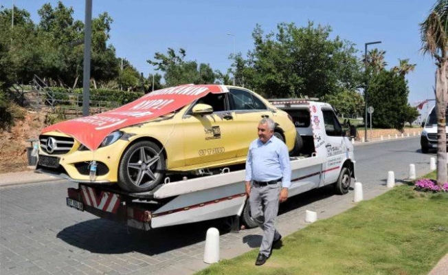 Aldığı lüks otomobil ile hayal kırıklığı yaşayan adam bakın ne yaptı! Aldığı lüks otomobil ile hayal kırıklığı yaşayan adam bakın ne yaptı!