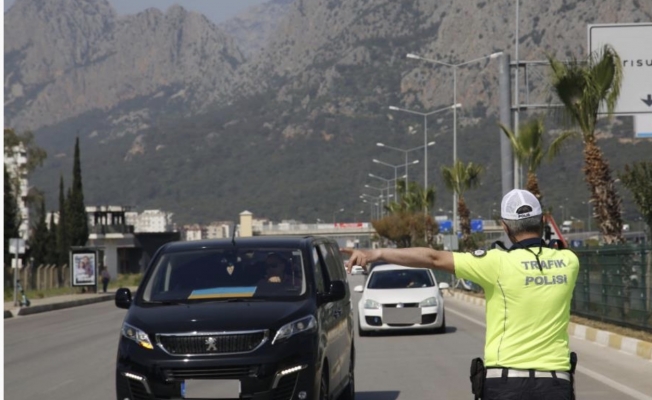 Antalya'da 670 personelle Türkiye Güven Huzur Uygulaması