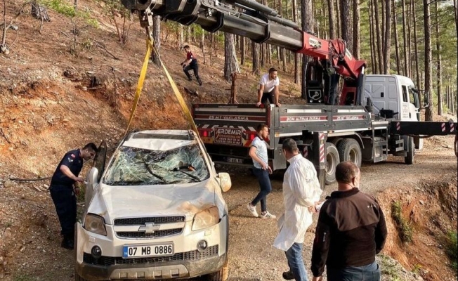 Aracıyla şarampole düşen Alman uyruklu sürücü hayatını kaybetti