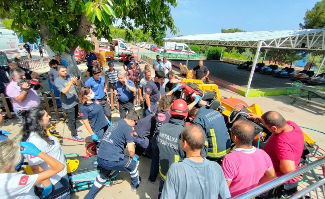 Antalya’da lunaparkta salıncak platformdan çıktı, 3 çocuk yaralandı