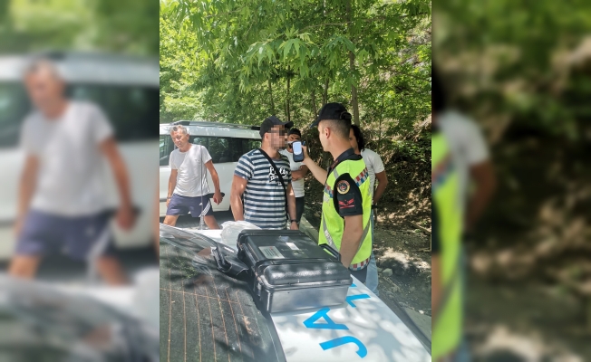  Antalya’da trafik denetiminde 77 sürücüye ceza