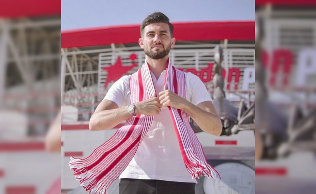 Antalyaspor, Soner Aydoğdu'yu kadrosuna kattı Antalyaspor, Soner Aydoğdu'yu kadrosuna kattı