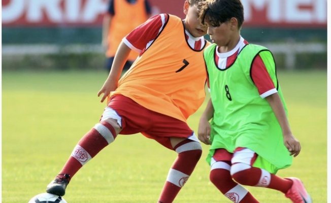 FTA Antalyaspor futbol akademisi seçmeleri başlıyor