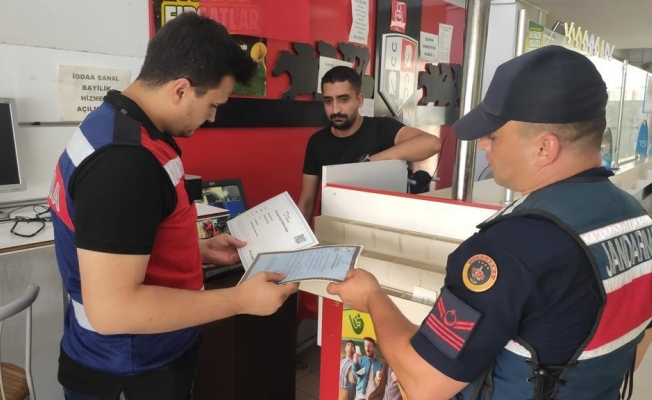 Jandarmadan yasadışı bahis, kumar, ve oyun makineleri uygulaması Jandarmadan yasadışı bahis, kumar, ve oyun makineleri uygulaması
