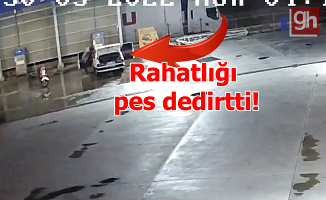 Sahibinin içinde uyuduğu araçtan cep telefonunu çaldı Sahibinin içinde uyuduğu araçtan cep telefonunu çaldı