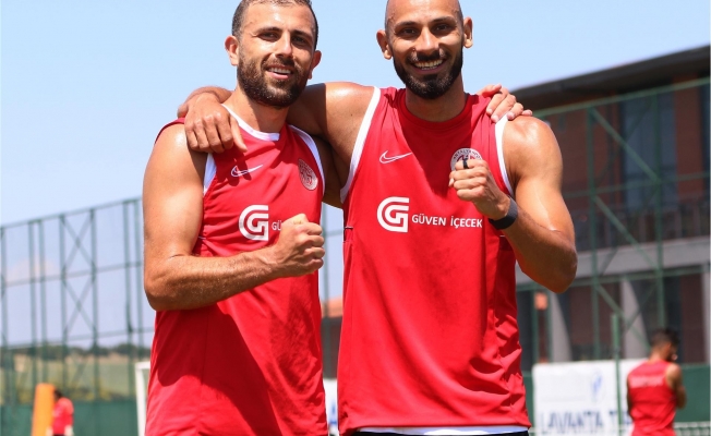 Antalyaspor'dan eğitsel oyunlu antrenman Antalyaspor'dan eğitsel oyunlu antrenman