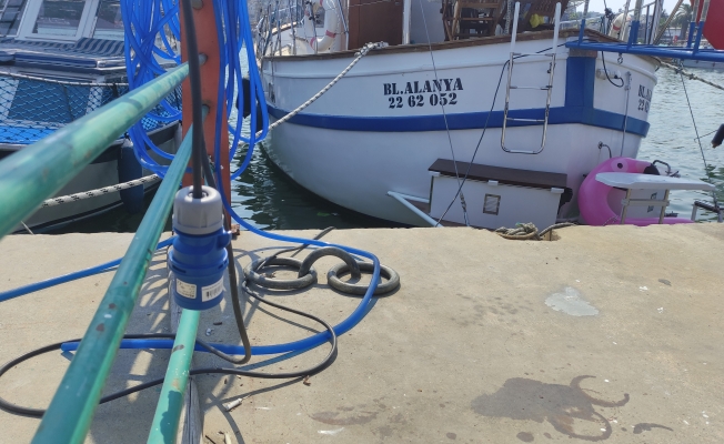 Alanya'da elektrik çarpınca denize düşen adam hayatını kaybetti