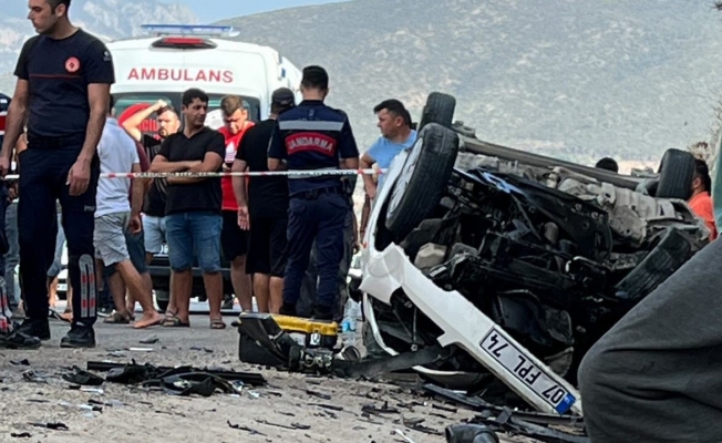  Antalya’da feci kaza! Dede ile 2 yaşındaki torunu öldü...