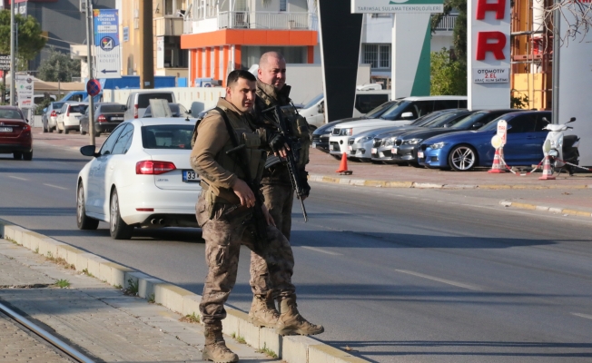 Belediye personeli işten çıkarılınca silahla şantiyeyi bastı!