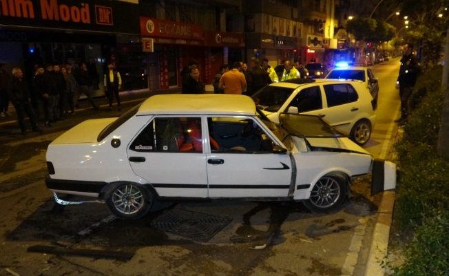 Alkollü sürücüyü palmiye ağacı durdurdu Alkollü sürücüyü palmiye ağacı durdurdu
