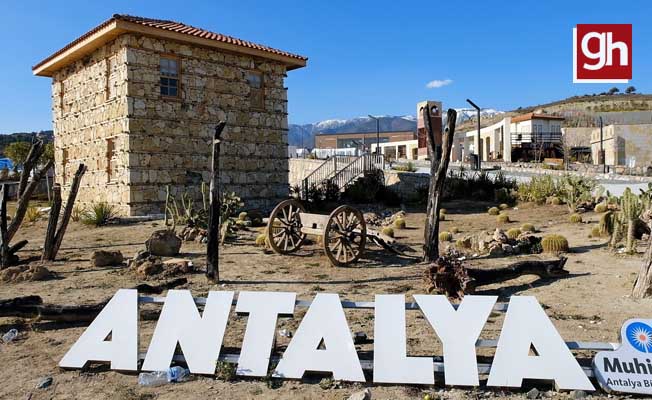  Hatay'da ki Antalya evi sapasağlam ayakta