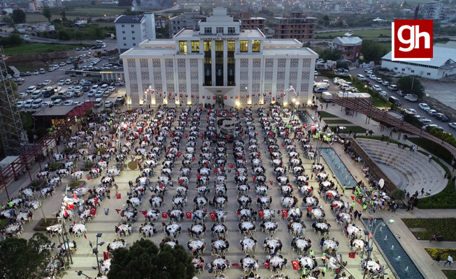 Binlerce kişi iftar sofrasında ağırlanacak