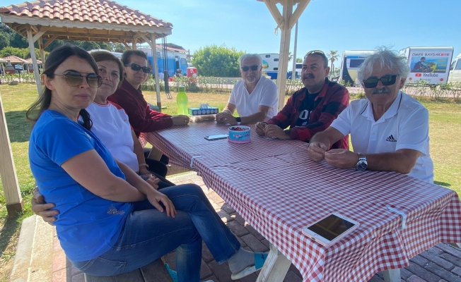 Antalya'da bayramda tatilcilerin tercihi karavanlar oldu Antalya'da bayramda tatilcilerin tercihi karavanlar oldu