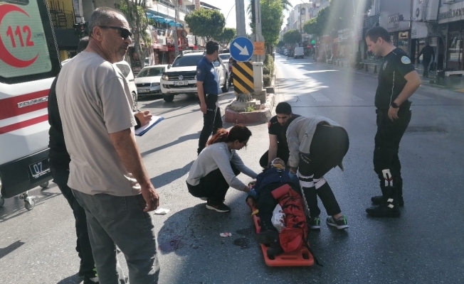 Havada savrulup asfalta düştü