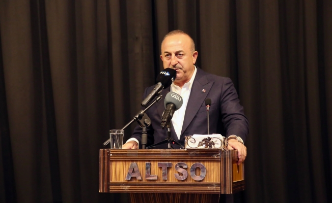 Bakan Çavuşoğlu, emlak ve inşaat sektörü temsilciyle buluştu Bakan Çavuşoğlu, emlak ve inşaat sektörü temsilciyle buluştu