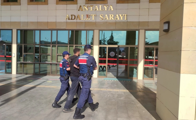 Kendini kamu görevlisi gibi tanıttı, yaşlı vatandaşların kabusu oldu Kendini kamu görevlisi gibi tanıttı, yaşlı vatandaşların kabusu oldu