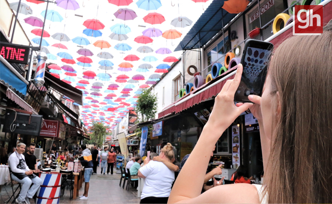 Turistlerin uğrak mekanı oldu