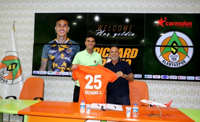  Brezilyalı orta saha Coelho, Alanyaspor'da