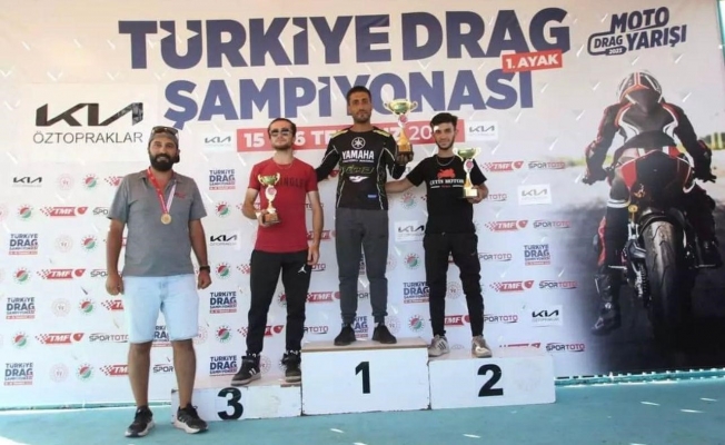 Kepez’de motodrag yarışları nefesleri kesti