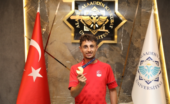 ALKÜ’nün gururuParis 2024 Olimpiyatları'na kota aldı ALKÜ’nün gururuParis 2024 Olimpiyatları'na kota aldı