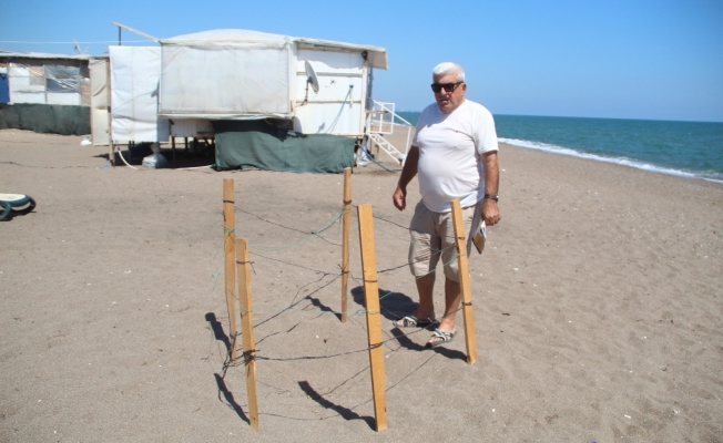 Caretta caretta yuvalarını koruyarak tatil yapıyorlar Caretta caretta yuvalarını koruyarak tatil yapıyorlar