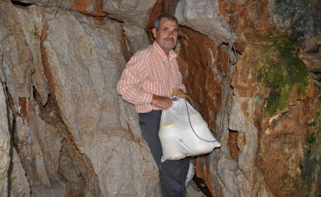 Göçerlerin doğal buzdolapları, 40 metrelik kar obrukları Göçerlerin doğal buzdolapları, 40 metrelik kar obrukları