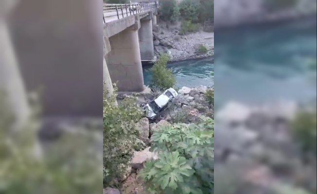 Köprüden uçtu!