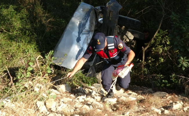 Trafik kazasında jandarmanın Kur'an-ı Kerim hassasiyeti