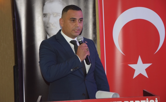 MHP Aksu’da Hasan Efe Üstün yeniden başkan seçildi