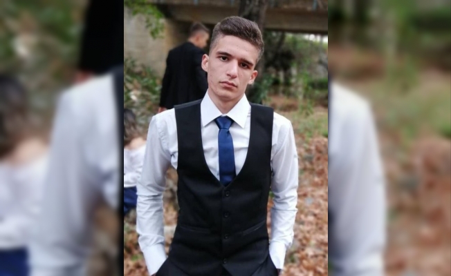 Motosiklet kazası 21 yaşındaki genci hayattan kopardı Motosiklet kazası 21 yaşındaki genci hayattan kopardı