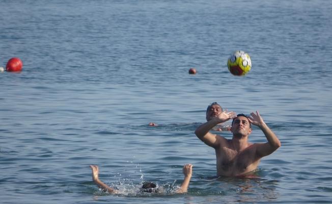 Antalya'da ekim sonunda deniz keyfi Antalya'da ekim sonunda deniz keyfi