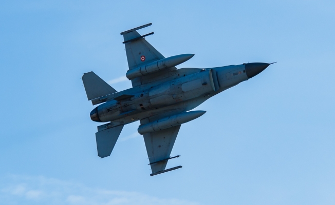 Antalya’da F-16’lar Cumhuriyet’in 100’üncü yılı için semadaydı Antalya’da F-16’lar Cumhuriyet’in 100’üncü yılı için semadaydı