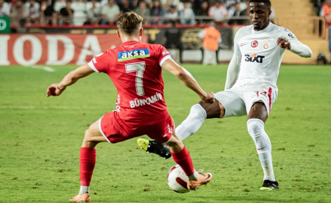 Trendyol Süper Lig: Antalyaspor: 0 - Galatasaray: 2 Trendyol Süper Lig: Antalyaspor: 0 - Galatasaray: 2
