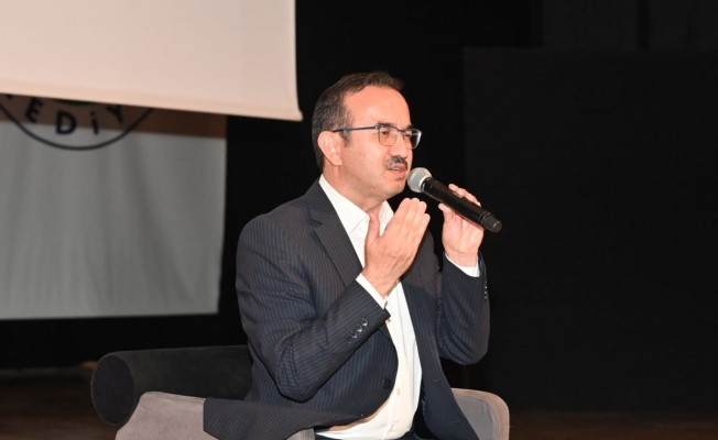 "Filistin ve Biz" konulu konferansta soykırıma dikkat çekildi "Filistin ve Biz" konulu konferansta soykırıma dikkat çekildi